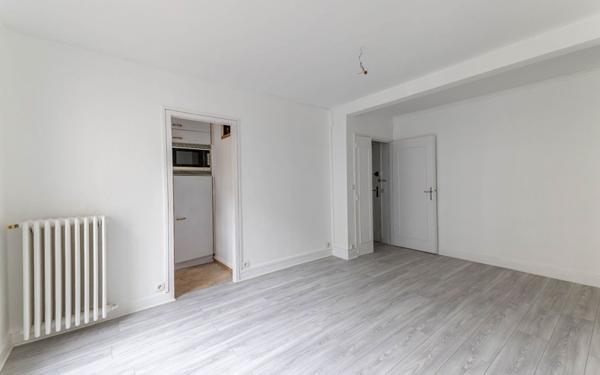 Appartement à louer    2 pièces •  Issy-les-Moulineaux