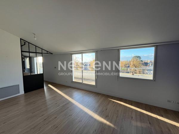 Coup de coeur à Sainte-Anne : Appartement avec garage, vue dégagée & ascenseur