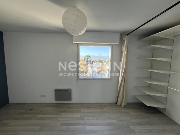 Coup de coeur à Sainte-Anne : Appartement avec garage, vue dégagée & ascenseur