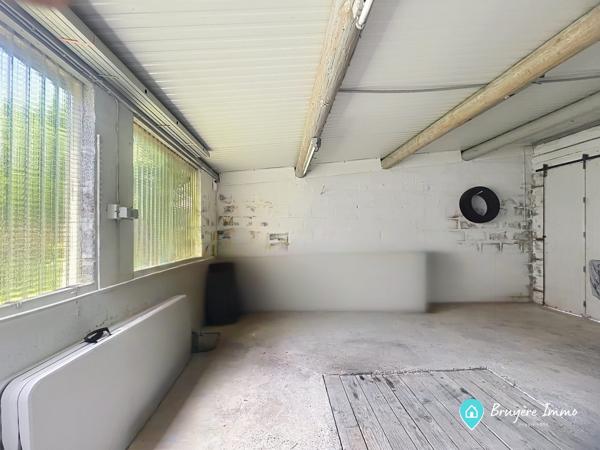 Maison semi individuelle avec garage