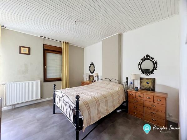 Maison semi individuelle avec garage