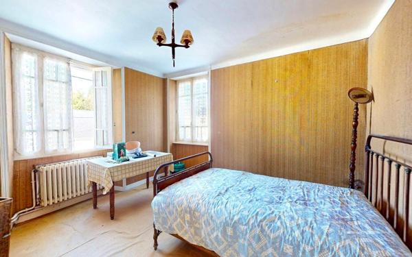 Maison à vendre    6 pièces •  Plouray