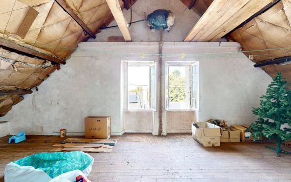 Maison à vendre    6 pièces •  Plouray