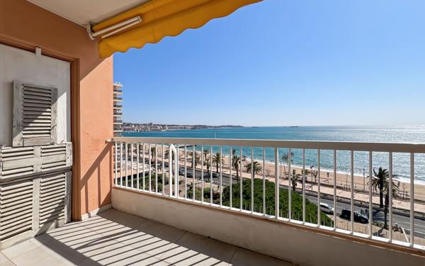 Appartement à vendre    2 pièces • 35,04 m2 Fréjus