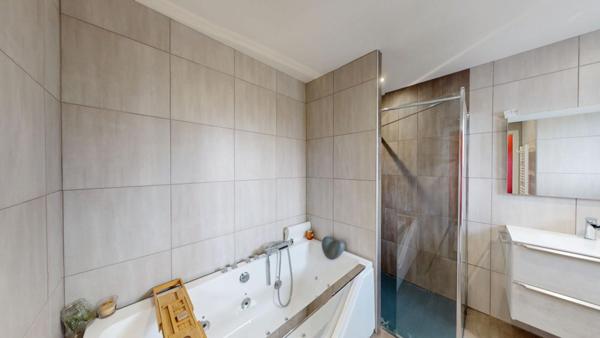 Maison Vignoux Sur Barangeon 7 pièce(s) 136.2 m2