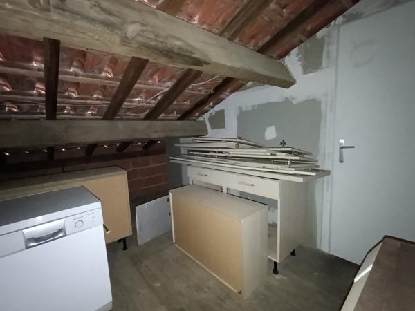 Appartement 3 pièces + combles en dernier étage