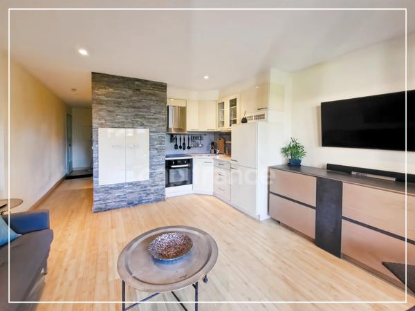 Appartement 2 pièces en rez-de-jardin dans une résidence avec piscine