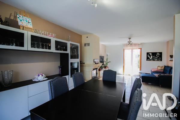 Maison à vendre 6 pièces 120 m² Bois-le-Roi
