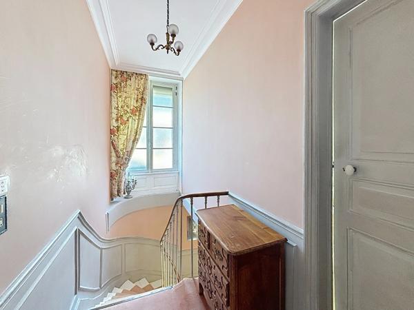 Maison à vendre 13 pièces REIMS (51)
