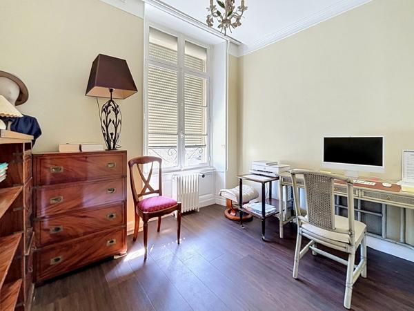 Maison à vendre 13 pièces REIMS (51)