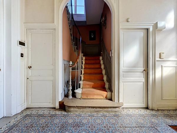 Maison à vendre 13 pièces REIMS (51)