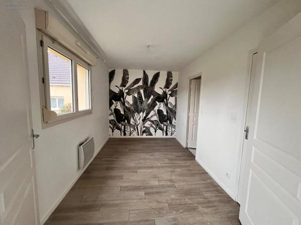 Maison à louer à Fismes dans la Marne (51170), ref : 51083//969