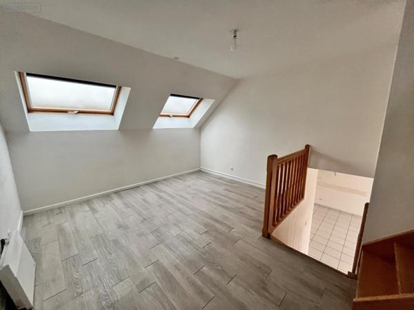 Maison à louer à Fismes dans la Marne (51170), ref : 51083//969