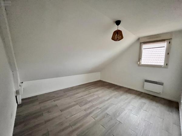 Maison à louer à Fismes dans la Marne (51170), ref : 51083//969