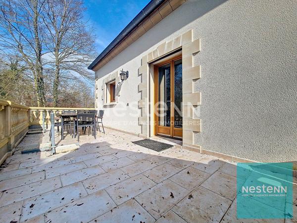 Maison avec un sous-sol total sur un terrain de 5200 m² environ à Marolles Sur Seine