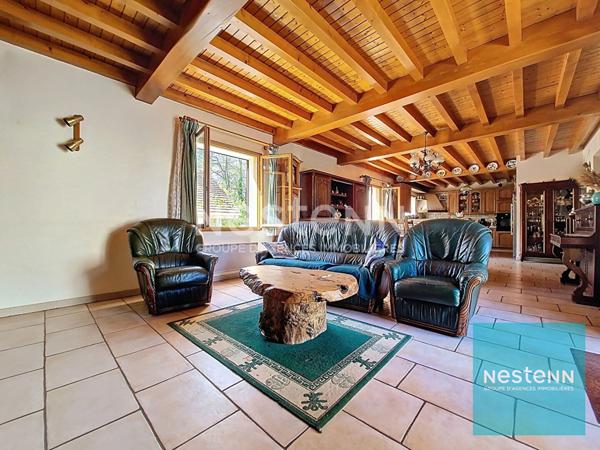 Maison avec un sous-sol total sur un terrain de 5200 m² environ à Marolles Sur Seine