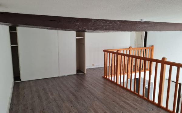 Appartement à louer    1 pièce • 50,25 m2 La Rochelle