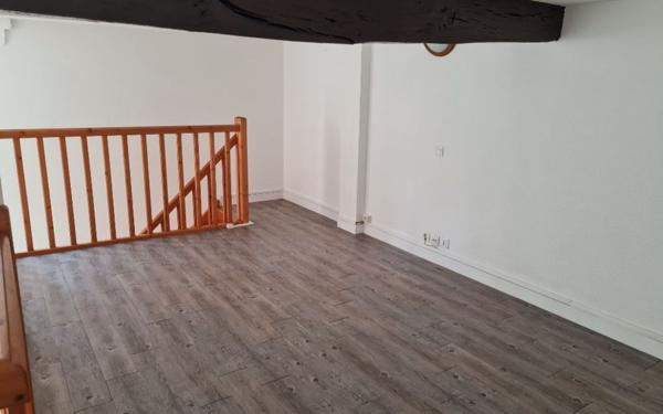 Appartement à louer    1 pièce • 50,25 m2 La Rochelle