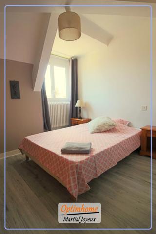 Je vous propose à la vente cette superbe demeure familiale à Pontorson.