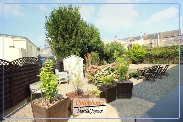 Je vous propose à la vente cette superbe demeure familiale à Pontorson.