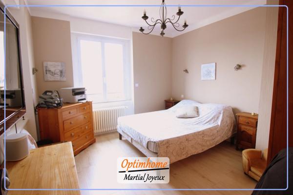 Je vous propose à la vente cette superbe demeure familiale à Pontorson.