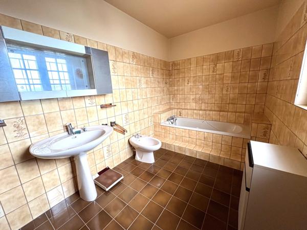 Pavillon familial avec sous-sol complet à rafraîchir – Marigny, Centre Manche(50)