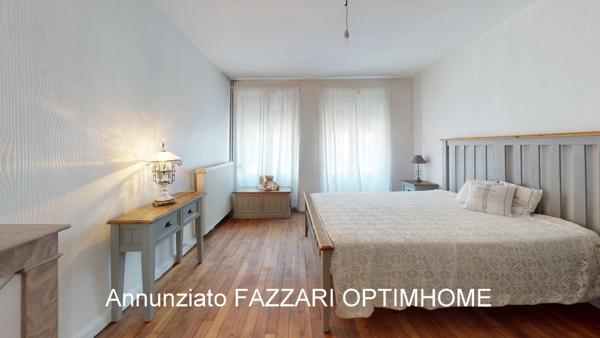 DUN-SUR-MEUSE – MAISON ATYPIQUE 388 M² – 5 CHAMBRES – DPE B – PROCHE BELGIQUE & LUXEMBOURG