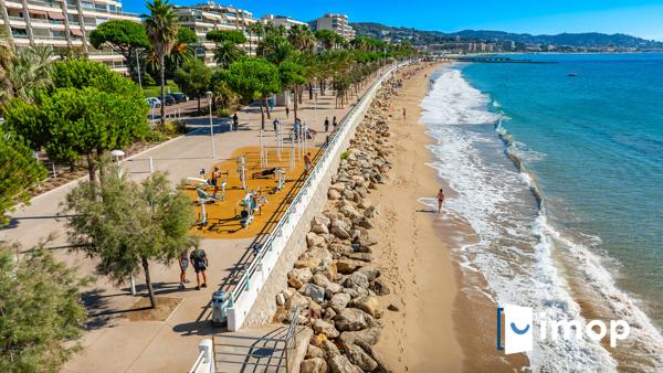 3 pièces  à rénover avec parking Plages du Midi