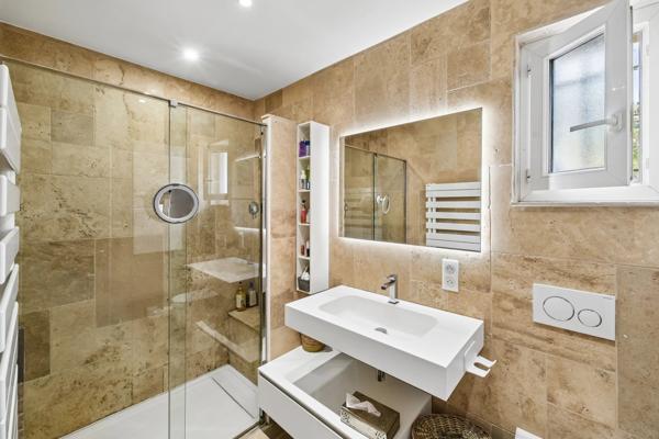 Maison à Èze avec Jacuzzi et piscine
