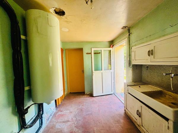 LES BOIS D'ANJOU - Authentique longère 110 m² habitables, dépendances et terrain 1 700 m²