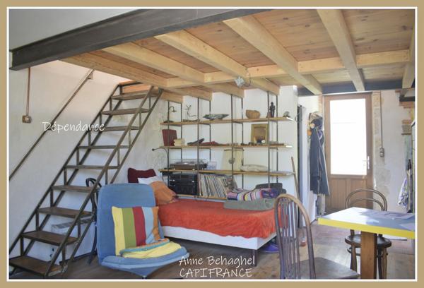 A vendre LAMONTJOIE maison de village P4 en pierre à rénover, avec dépendance aménagée