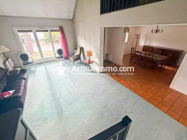 Vente Maison 8 pièces 189 m2 à Saint-Germain-Lès-Corbeil