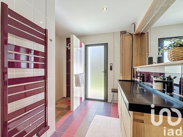 Maison traditionnelle 5 pièces de 104 m² à Quiberon (56170)