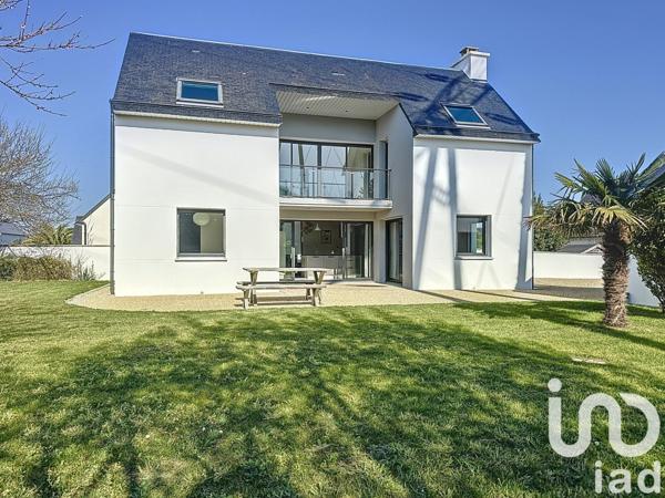 Maison traditionnelle 5 pièces de 104 m² à Quiberon (56170)
