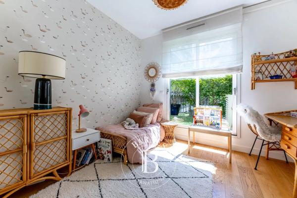 Paris 16ème, Maison de ville 5 Chambres -  180 m² à vendre