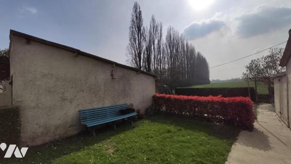 Maison de village semi mitoyenne