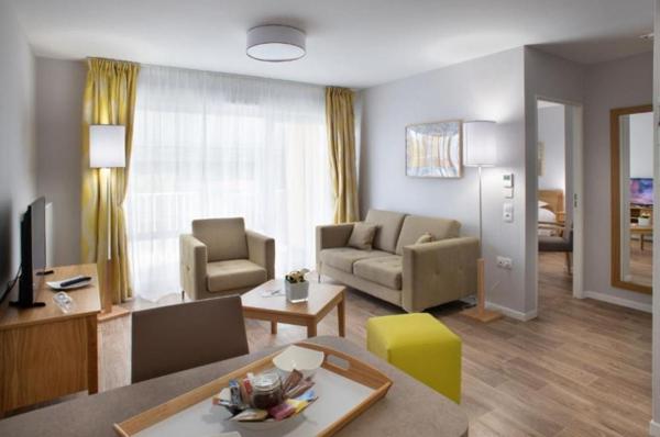 INVESTISSEMENT LOCATIF  CAMBRAI  Résidence Seniors Le Parc de St Cloud  6,14 % de rentabilité