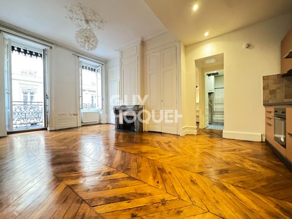 Appartement T3 - Lyon 6 - 71.81 m2 - cave - ascenseur -