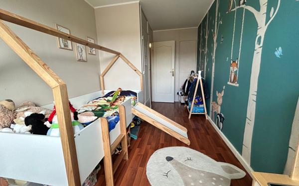 Appartement à vendre    5 pièces • 93 m2 Saint-Gratien