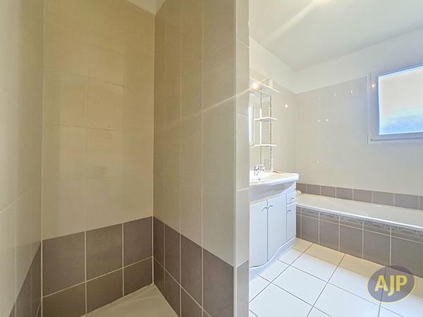 Vente maison La Roche Sur Yon : 199 000 € - AJP Immobilier La Roche-sur-Yon