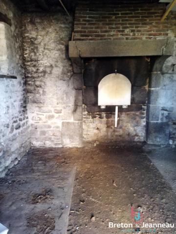 Corps de ferme sans voisins secteur Mayenne