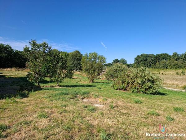 Corps de ferme sans voisins secteur Mayenne