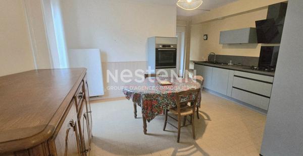 Maison ancienne rénovée avec cour