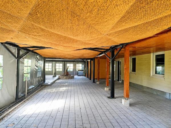 Local Commercial
         3 pièces
        - 200 m² 649 000 € *
