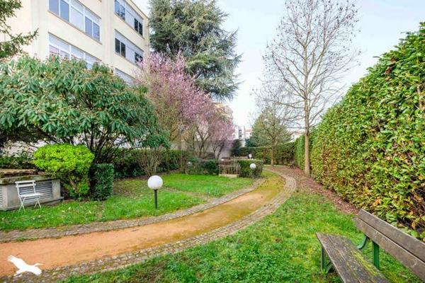 Appartement à vendre |                                       Lyon 04 |                                        3 pièces  |  67,7 m²