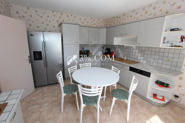 Maison 4 pièce(s) 2 chambre(s) 95 m²