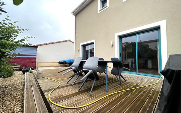 Maison à vendre    3 pièces • 81 m2 Pézenas