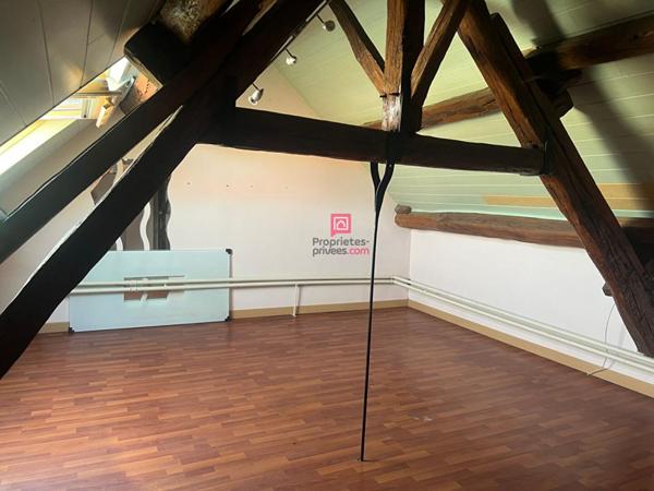 Maison à Le Baizil -7 pièces- 215 m2