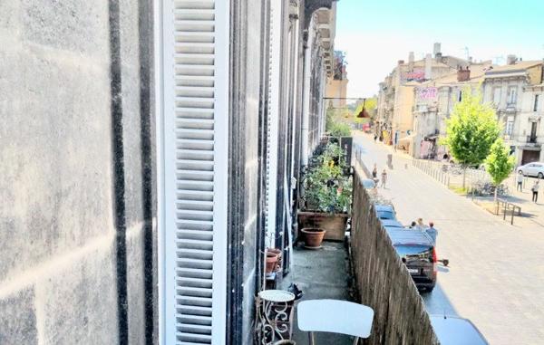 Appartement à vendre 369 600 € Bordeaux 4 p 81 m² DPE C