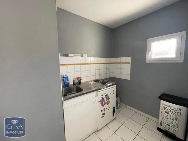 Appartement à louer 2 pièces 48.62m² Allonnes (72700)
